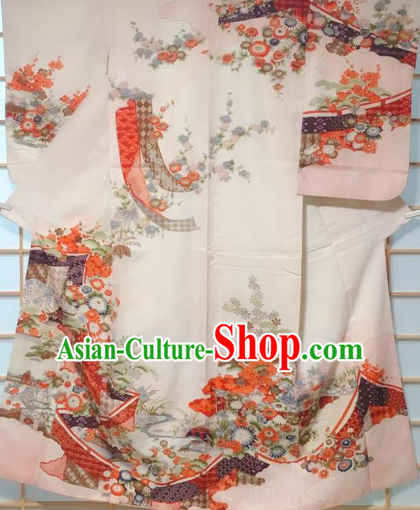 Japanese Classical Courtyard Chrysanthemum Pattern Beige Tsukesage Kimono Japan Traditional Yukata Dress Costume for Women