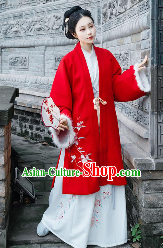 Chinese Traditional Hanfu Embroidered Red Cape Ancient Ming Dynasty Patrician Lady Winter Historical Costume for Women