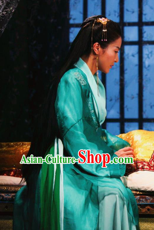 Drama Devastating Beauty Ancient Patrician Lady Cheng Yelan Blue Costume and Headpiece for Women