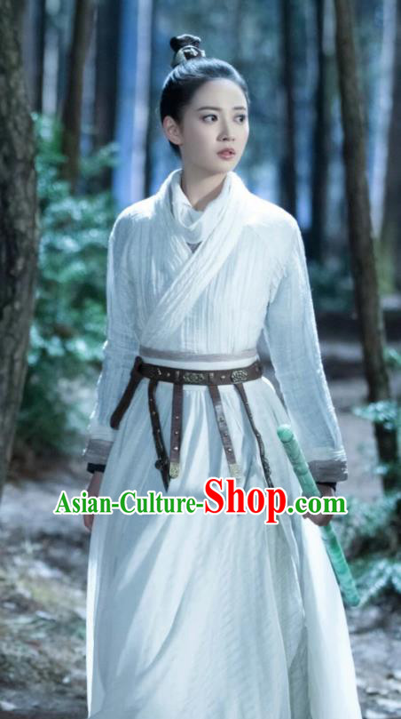 Chinese Ancient Female Swordsman Yuan Qingli White Hanfu Dress Drama The Love Lasts Two Minds Costume and Headpiece for Women