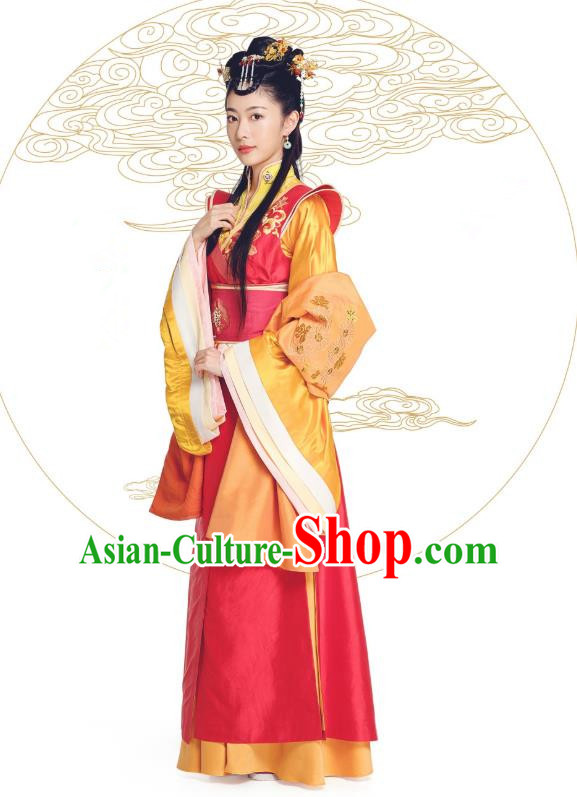 Chinese Historical Drama The Eternal Love Ancient Princess Rani Qu Paner Costume and Headpiece for Women