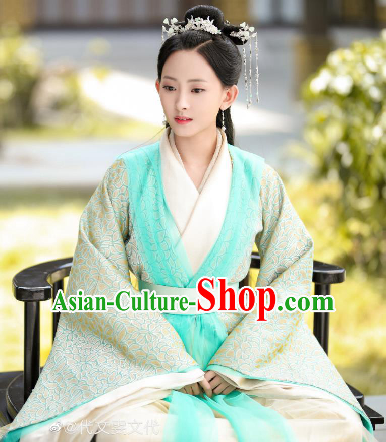 Chinese Ancient Noble Lady Sun Yali Historical Drama Princess Silver Costume and Headpiece for Women