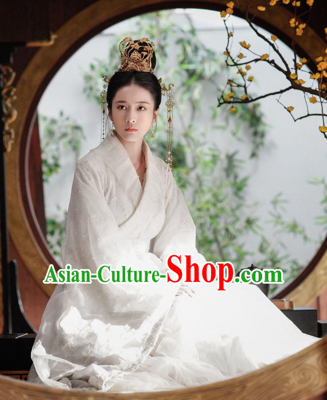 Chinese Ancient Princess Drama Princess Silver Rong Le Historical Costume and Headpiece for Women