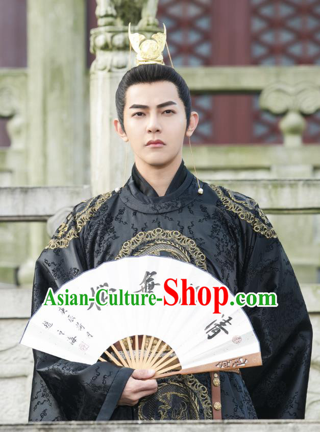 Chinese Ancient Emperor Imperial Robe Drama Mengfei Comes Across Wen Lou Black Costumes and Golden Hair Crown