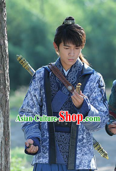 Chinese Ancient Young Swordsman Apparel Clothing and Jade Hairpin Drama The Taosim Crandmaster Zhang Ling Costumes and Headwear
