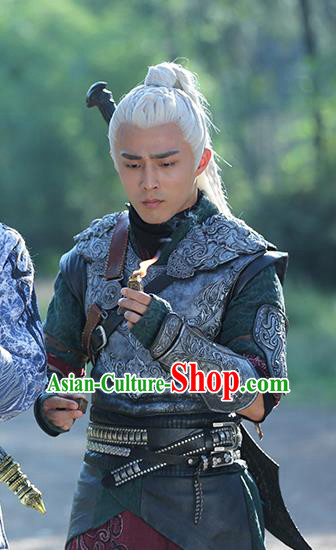 Chinese Ancient Young Swordsman Tie Lang Clothing and Jade Hairpin Drama The Taosim Crandmaster Apparel and Headwear