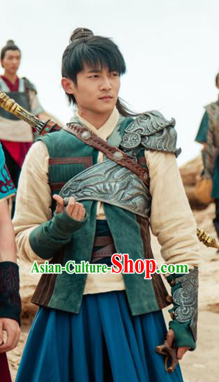 Chinese Ancient Clothing and Jade Hairpin Drama The Taosim Crandmaster Swordsman Zhang Ling Apparel and Headwear