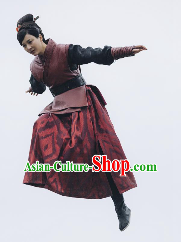 Chinese Ancient Swordswoman Historical Costumes and Hairpins Drama Tang Dynasty Tour Tian Ruolan Dresses