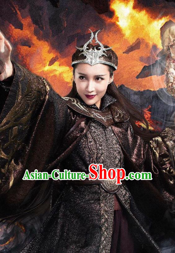 Chinese Ancient Costume Historical Drama The Taosim Crandmaster Demon Swordsman Xiao Wusheng Hanfu Dress and Hair Crown