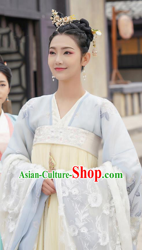 Chinese Ancient Princess Light Yellow Hanfu Dress Garment and Hairpins Drama To Get Her Court Lady Murong Xianyue Apparels Costumes