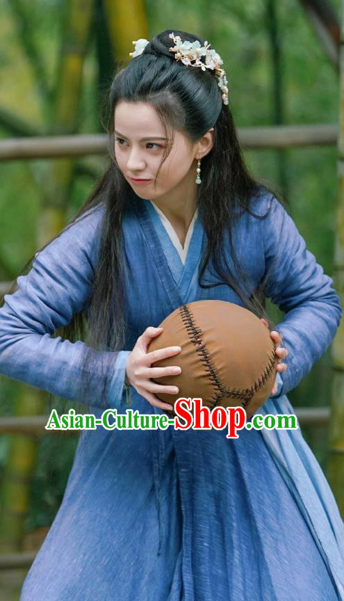 Chinese Ancient Female Knight Blue Garment Dress and Hair Jewelries Drama To Get Her Swordswoman Lin Zhengzheng Apparels Costumes