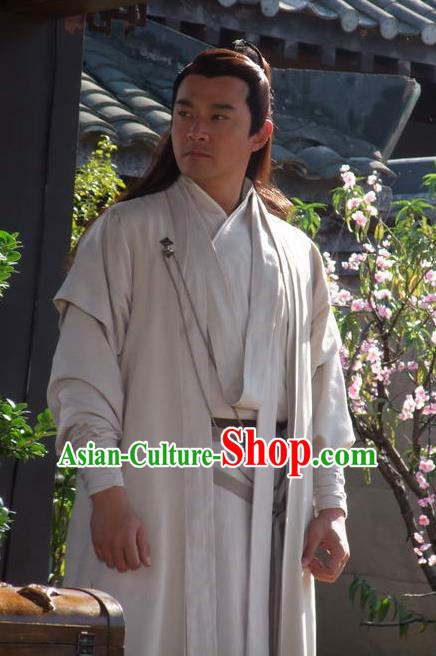 Chinese Ancient Kawaler Costumes Apparels Garment Drama Butterfly Sword Swordsman Lv Xiangchuan Clothing and Headwear