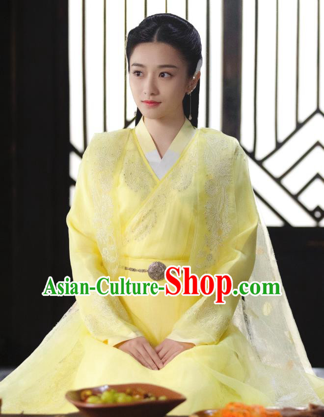 Chinese Ancient Princess of Biyi Bird Tribe Garment Drama Sansheng Sanshi Pillow Eternal Love of Dream Xiangli Ju Nuo Yellow Dress and Headpieces