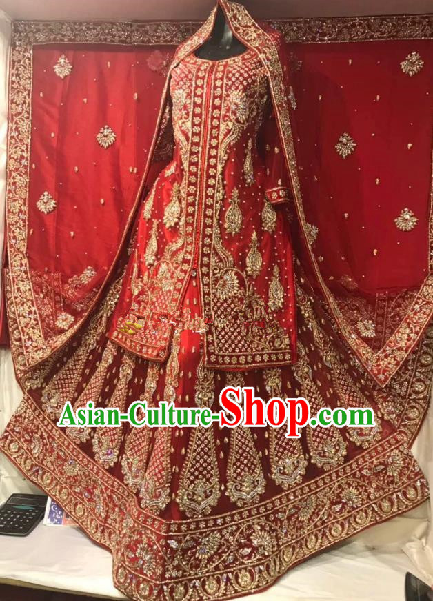 Indian Traditional Bride Diamante Red Lehenga Exquisite Embroidered Dress Asian Hui Nationality Wedding Costume for Women