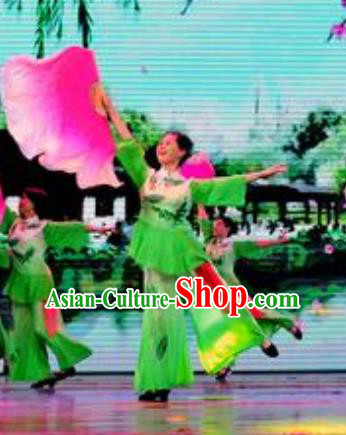 Chinese Flying Kites Folk Dance Green Outfits Traditional Fan Dance Stage Performance Costume for Women