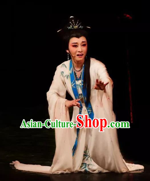 Chinese Shaoxing Opera Actress Chen Sanliang White Dress Costumes and Headpieces Yue Opera Hua Tan Distress Maiden Garment Apparels