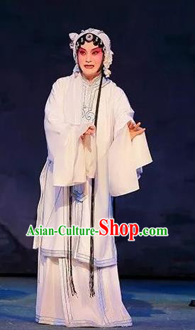 Chinese Kun Opera Distress Maiden White Dresses Costumes The Story of Pipa Peking Opera Garment Tsing Yi Apparels and Headdress