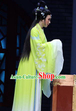 Chinese Shaoxing Opera Hua Tan Green Apparels Costumes and Headpieces Wu Yi Lane Yue Opera Young Lady Dress Xi Daomao Garment