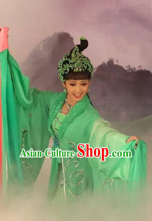 Chinese Shaoxing Opera Young Lady Xiao Qing Garment Costumes and Headdress Legend of White Snake Yue Opera Actress Green Dress Apparels