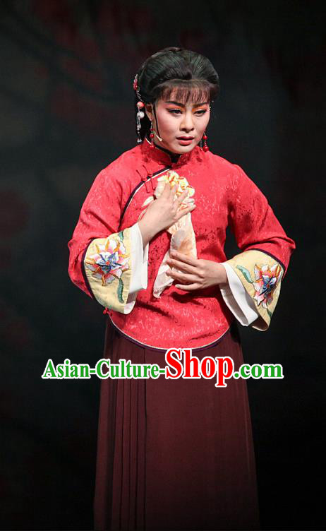 Chinese Shaoxing Opera Young Mistress Apparels Costumes and Headpieces The Family Republic of China Yue Opera Dress Garment