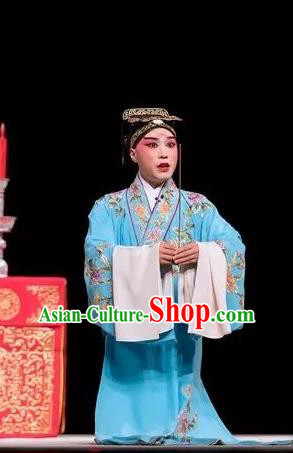 Burning Incense Chinese Kun Opera Xiaosheng Wang Kui Apparels Garment Costumes and Headwear Kunqu Opera Scholar Clothing