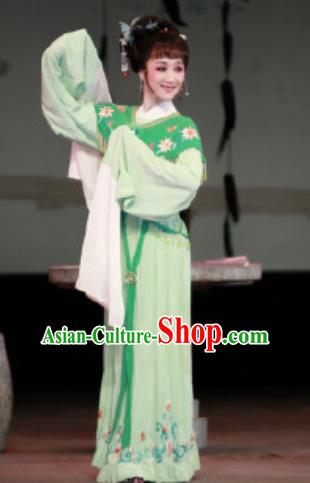 Chinese Shaoxing Opera Young Beauty Hua Tan Costumes Yue Opera Diva The Wrong Red Silk Apparels Garment Female Green Dress and Hair Accessories