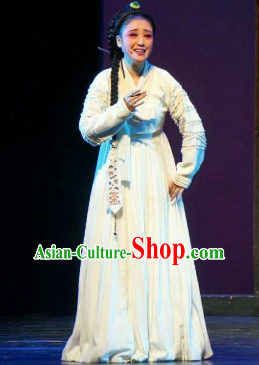 Chinese Shaoxing Opera Geisha Chun Xiang White Hanbok Garment and Headpieces Chunh Yang Yue Opera Hua Tan Dress Costumes Apparels