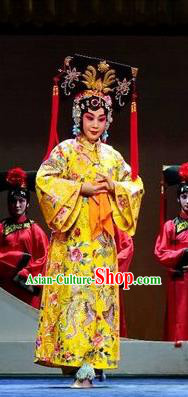 Chinese Beijing Opera Imperial Empress Apparels Costumes and Headdress Nan Hai Zi Traditional Peking Opera Qing Dynasty Dress Queen Borjigin Garment