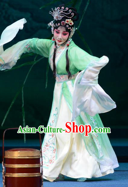 Chinese Ping Opera Young Beauty Apparels Costumes and Headpieces Da Song Zhong Yi Zhuan Traditional Pingju Opera Diva Kou Zhu Green Dress Garment