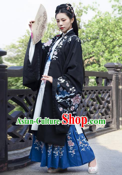 Traditional Chinese Ancient Patrician Female Embroidered Hanfu Dress Garment Song Dynasty Noble Infanta Historical Costumes for Women