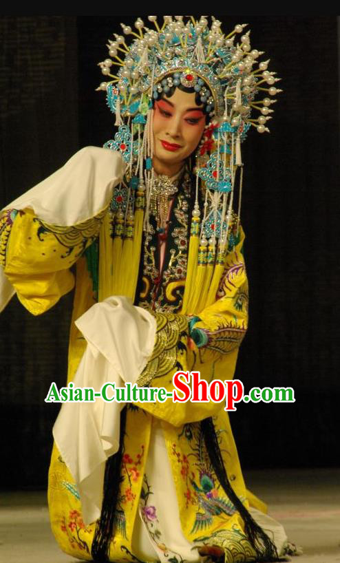 Chinese Beijing Opera Noble Female Apparels Costumes and Headdress A Honey Trap Traditional Peking Opera Actress Sun Shangxiang Yellow Dress Garment