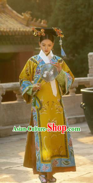 Chinese Traditional Qing Dynasty Manchu Lady Apparels Imperial Consort Historical Costumes Ancient Court Woman Hanfu Dress and Headpieces Complete Set