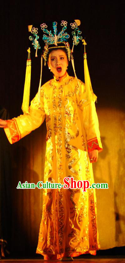 Chinese Beijing Opera Queen Garment Costumes and Headdress Shao Nian Tian Zi Traditional Qu Opera Hua Tan Apparels Qing Dynasty Imperial Empress Yellow Dress