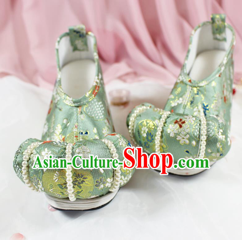 Chinese Traditional Handmade Green Satin Shoes Women Hanfu Shoes Ancient Princess Pearls Shoes Embroidered Shoes