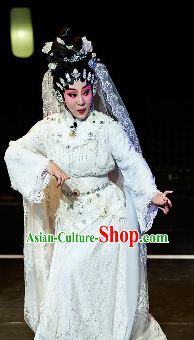 Chinese Cantonese Opera Young Female Garment Fu Shi San Sheng Meng Costumes and Headdress Traditional Guangdong Opera Hua Tan Apparels Actress White Dress