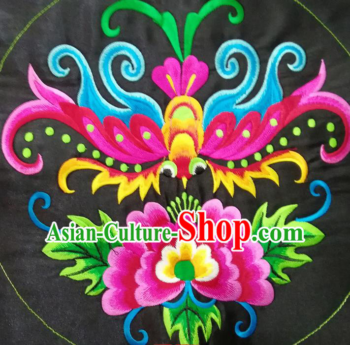 Chinese Traditional Embroidered Butterfly Flowers Pattern Cloth Patch Decoration Embroidery Craft Embroidered Accessories