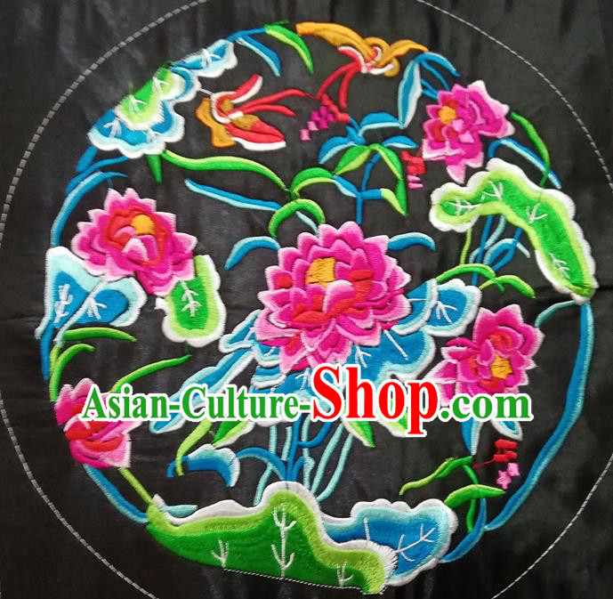 Chinese Traditional Embroidered Lotus Butterfly Pattern Cloth Patch Decoration Embroidery Craft Embroidered Accessories