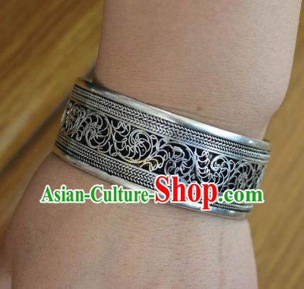 Chinese Traditional Tibetan Nationality Silver Filigree Bracelet Jewelry Accessories Decoration Handmade Zang Ethnic Bangle for Women