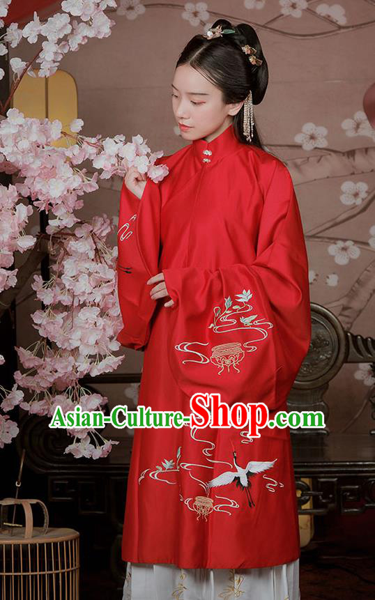 Chinese Ancient Noble Lady Hanfu Garment Traditional Ming Dynasty Embroidered Red Blouse and White Skirt Costumes Full Set