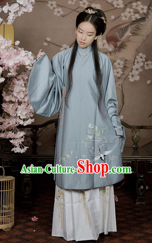 Chinese Ancient Ming Dynasty Aristocratic Lady Hanfu Garment Traditional Young Female Embroidered Long Blouse and Skirt Historical Costumes