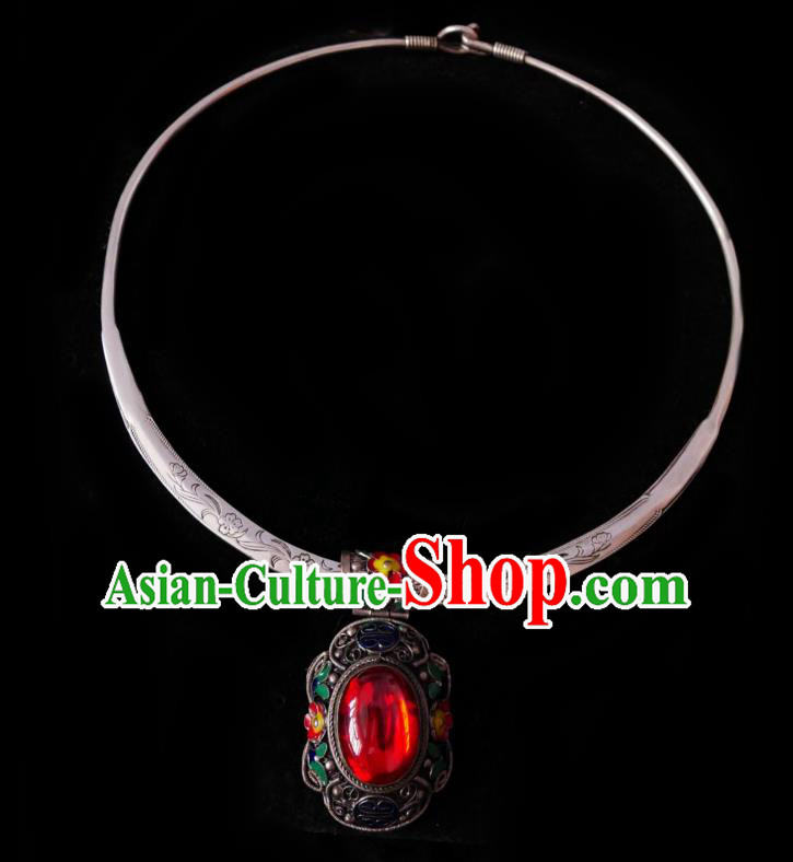 Chinese Handmade Red Stone Necklace Traditional Hanfu Jewelry Accessories Cloisonne Silver Necklet for Women