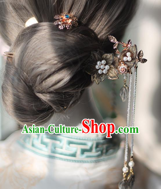 Handmade Chinese Beads Tassel Hair Clip Traditional Classical Hanfu Hair Accessories Ancient Grey Lotus Hairpins for Women