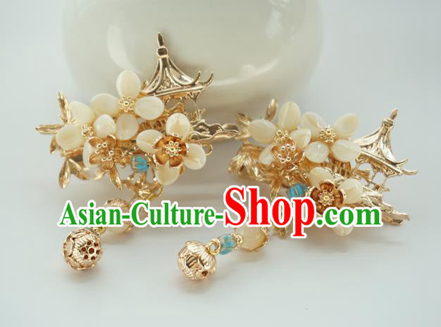 Handmade Chinese Golden Hair Claws Traditional Hair Accessories Ancient Court Classical Bell Tassel Hair Stick for Women