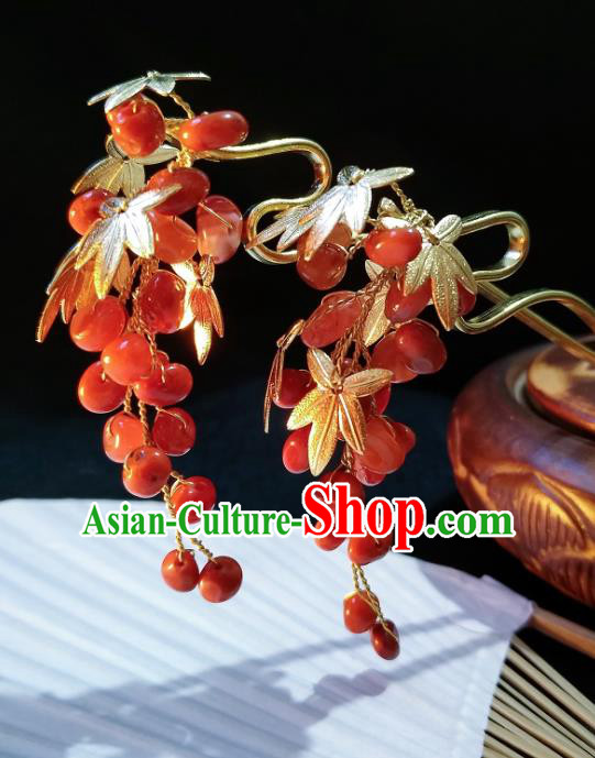 Handmade Chinese Hanfu Red Agate Beads Hair Clip Traditional Hair Accessories Ancient Golden Maple Leaf Hairpins for Women