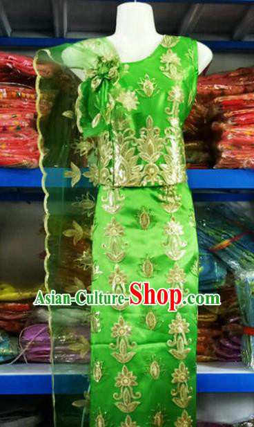 Traditional Chinese Dai Nationality Green Sleeveless Blouse and Straight Skirt Outfit Dai Ethnic Dance Costumes with Tippet Veil