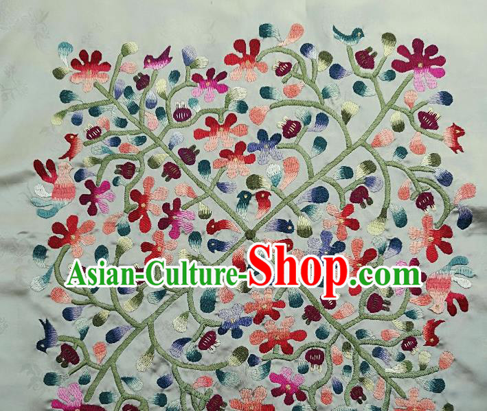 Traditional Chinese Embroidered Flowers Fabric Patches Handmade Embroidery Craft Accessories Embroidering White Silk Cushion Applique