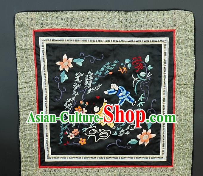 Chinese National Embroidered Black Silk Paintings Traditional Handmade Embroidery He He God Craft Decorative Wall Picture