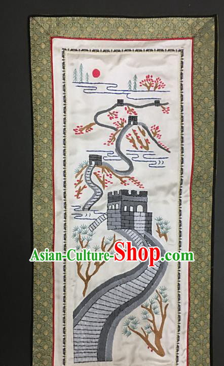 Chinese National Embroidered Grey Great Wall Paintings Traditional Handmade Embroidery Craft Decorative White Silk Picture