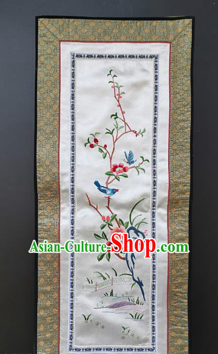 Chinese National Embroidered Flowers Birds Paintings Traditional Handmade Embroidery Decorative White Silk Picture Craft