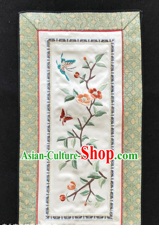 Chinese National Embroidered Flower Butterfly Paintings Traditional Handmade Embroidery Decorative White Silk Picture Craft